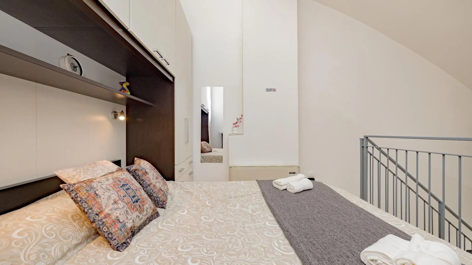 Romana Loft Milan Apartment